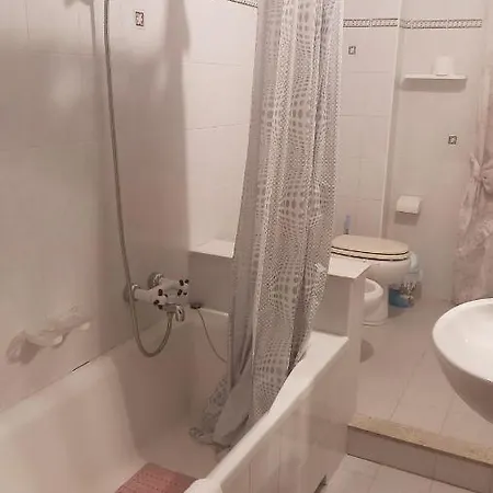 Short Less Apartment-rooms Maison d'hôtes