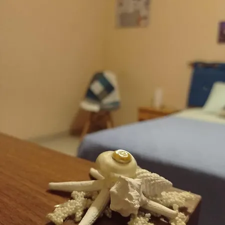 Short Less Apartment-rooms 3*